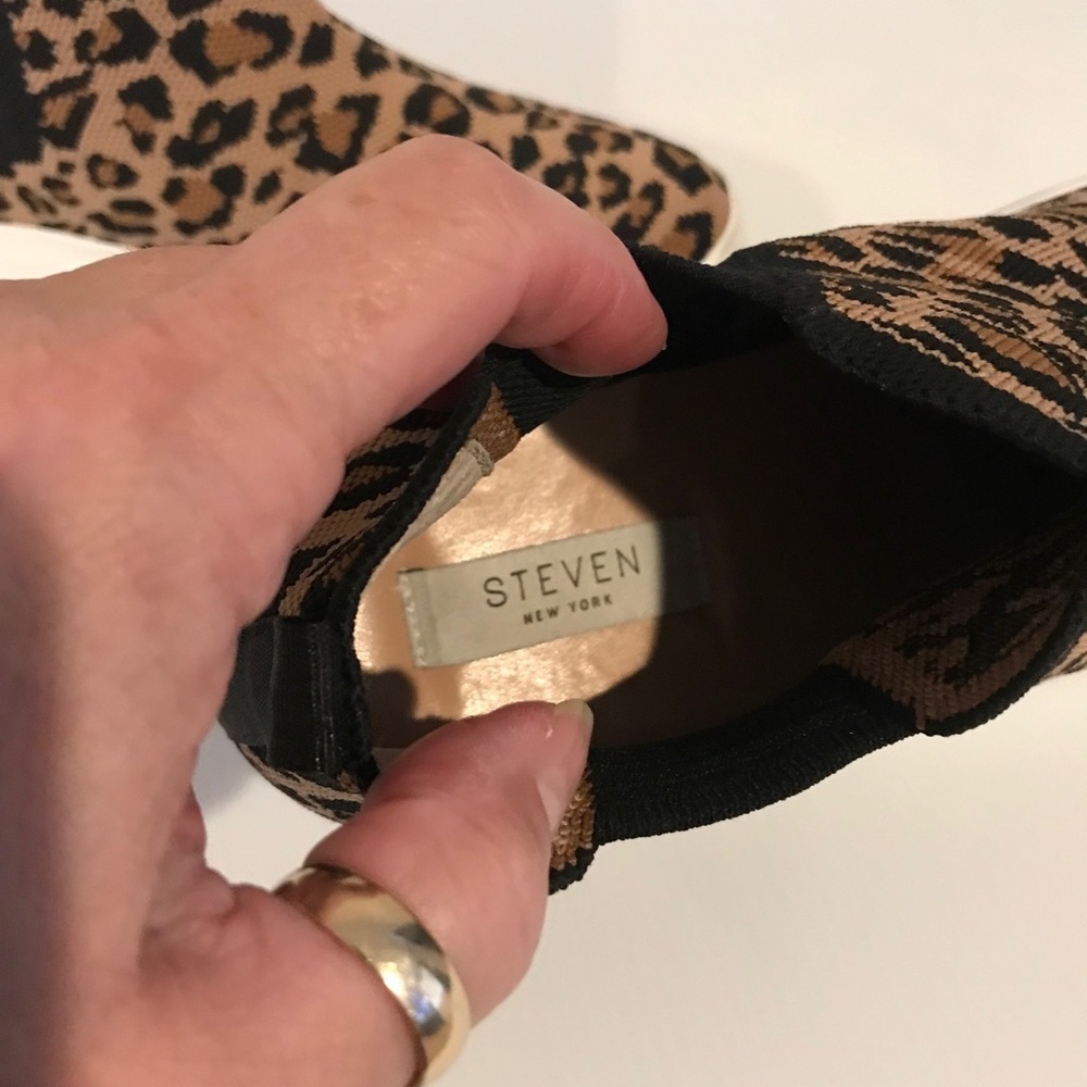 Steven New York Women's Chime Leopard Knit High-Top Fashion Sneakers. - Picture 4 of 7